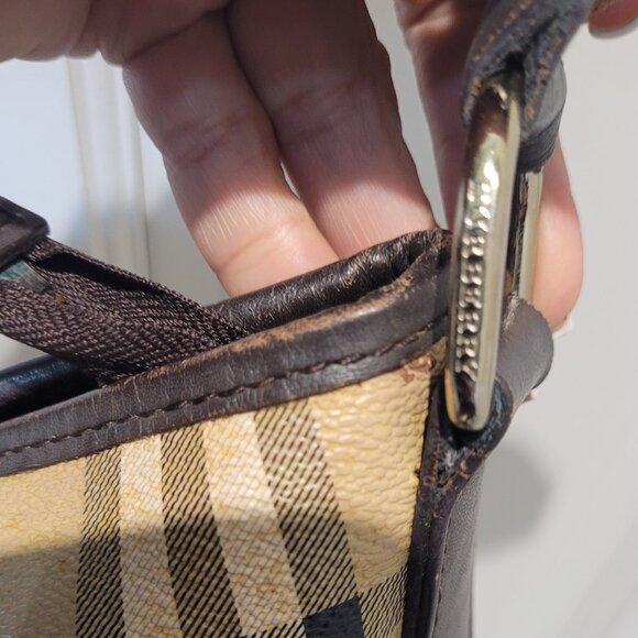 RARE*BURBERRY* NOVA CHECK*UNISEX*LARGE CROSSBODY WITH ADJUSTABLE STRAP - Picture 9 of 16